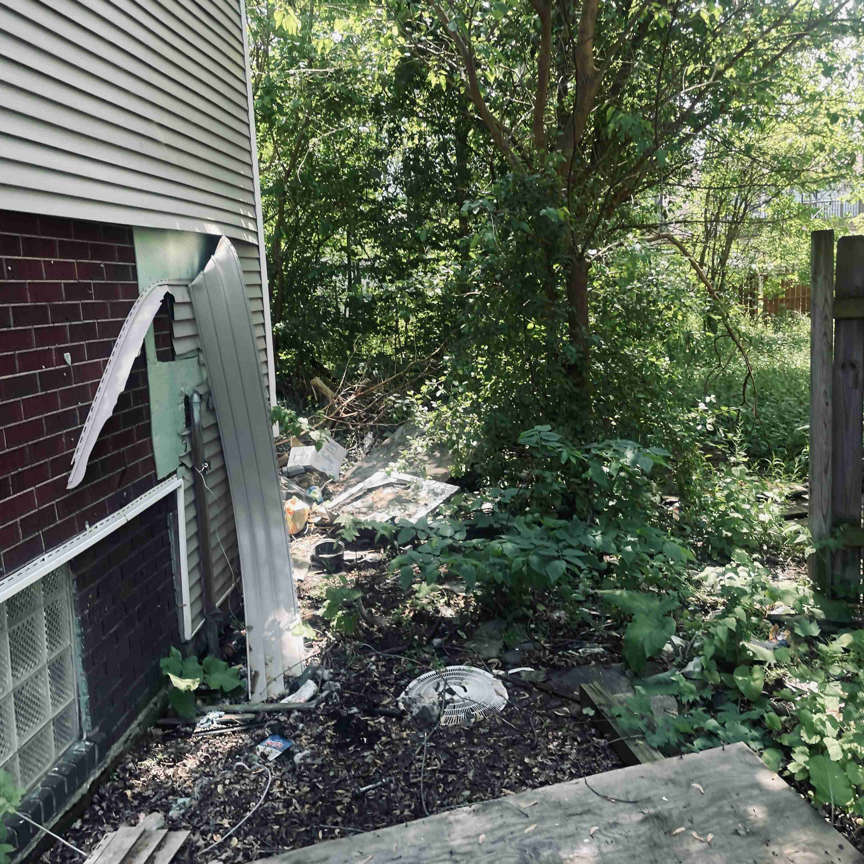 2537 Fullerton (15).jpg